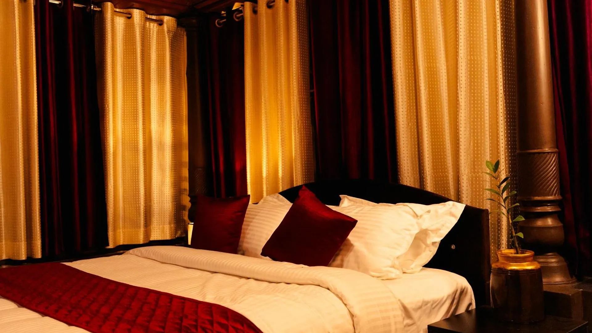 Arayathu Heritage Villa Resort Kottayam Homestay